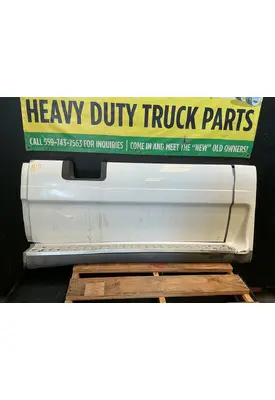FREIGHTLINER Cascadia 125 Side Fairing