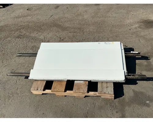 FREIGHTLINER Cascadia 125 Side Fairing