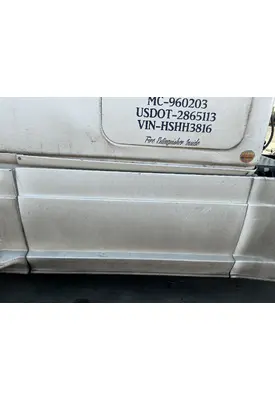 FREIGHTLINER Cascadia 125 Side Fairing