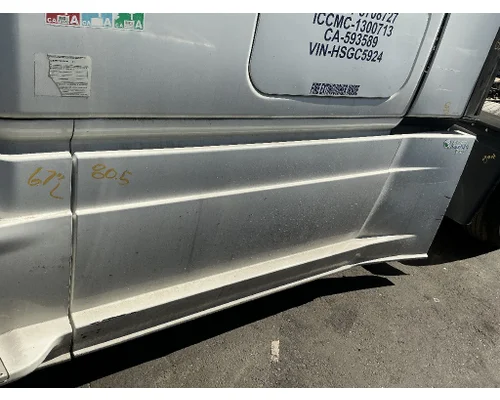 FREIGHTLINER Cascadia 125 Side Fairing