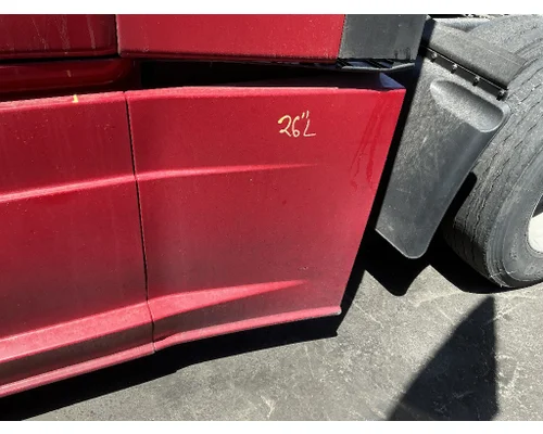 FREIGHTLINER Cascadia 125 Side Fairing