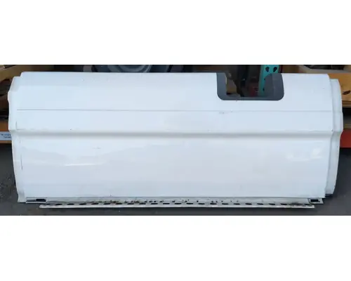 FREIGHTLINER Cascadia 125 Side Fairing