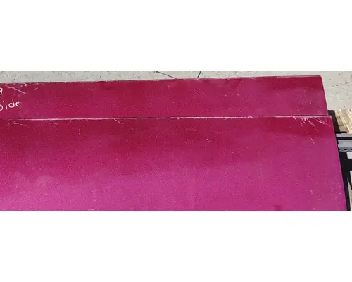 FREIGHTLINER Cascadia 125 Side Fairing