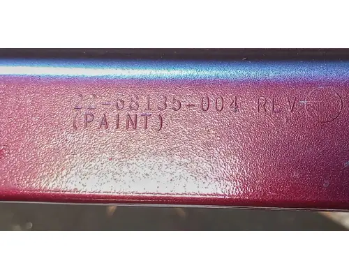 FREIGHTLINER Cascadia 125 Side Fairing