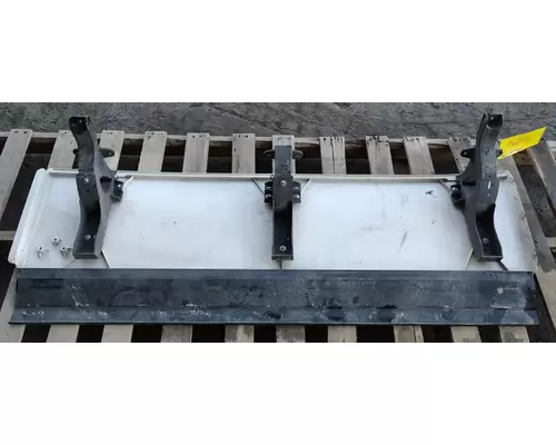 FREIGHTLINER Cascadia 125 Side Fairing