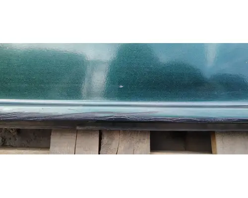 FREIGHTLINER Cascadia 125 Side Fairing