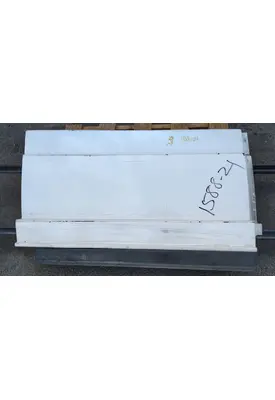 FREIGHTLINER Cascadia 125 Side Fairing