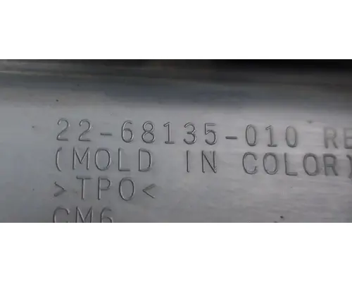 FREIGHTLINER Cascadia 125 Side Fairing