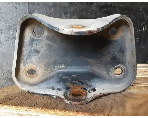 FREIGHTLINER Cascadia 125 Steer Axle Spring Hangers