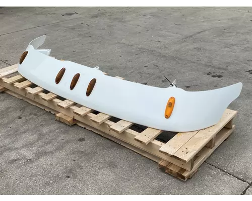 FREIGHTLINER Cascadia 125 Sun Visor (External)