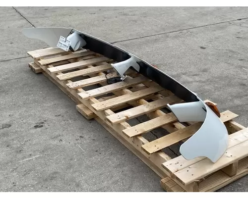FREIGHTLINER Cascadia 125 Sun Visor (External)