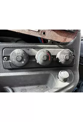 FREIGHTLINER Cascadia 125 Temperature Control