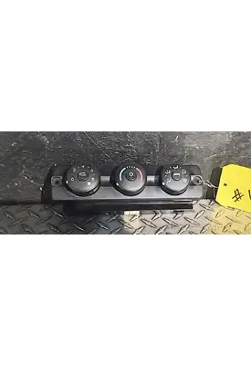 FREIGHTLINER Cascadia 125 Temperature Control