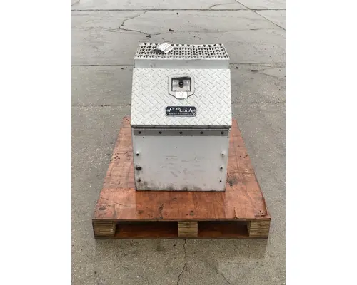 FREIGHTLINER Cascadia 125 Tool Box