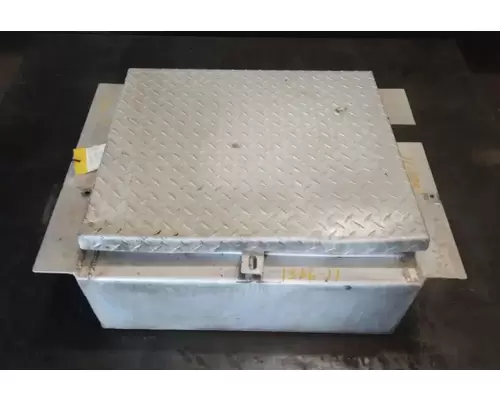 FREIGHTLINER Cascadia 125 Tool Box