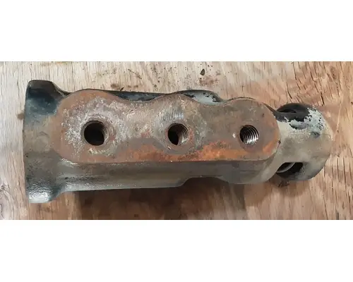 FREIGHTLINER Cascadia 125 Tow Hooks