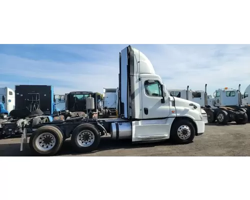 FREIGHTLINER Cascadia 125 Vehicle For Sale
