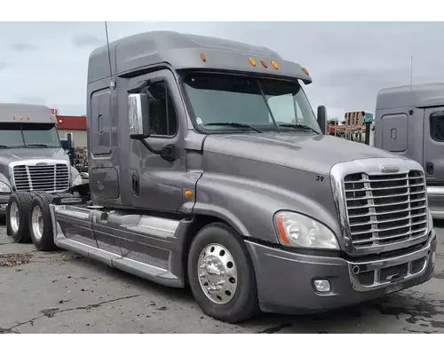 FREIGHTLINER Cascadia 125 Vehicle For Sale