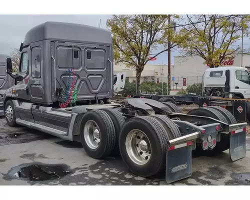 FREIGHTLINER Cascadia 125 Vehicle For Sale