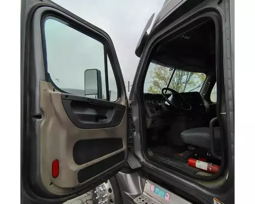 FREIGHTLINER Cascadia 125 Vehicle For Sale