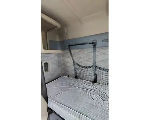 FREIGHTLINER Cascadia 125 Vehicle For Sale