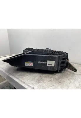 FREIGHTLINER Cascadia 126 Air Cleaner