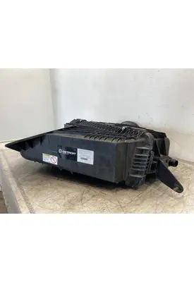 FREIGHTLINER Cascadia 126 Air Cleaner