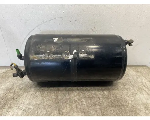 FREIGHTLINER Cascadia 126 Air Tank