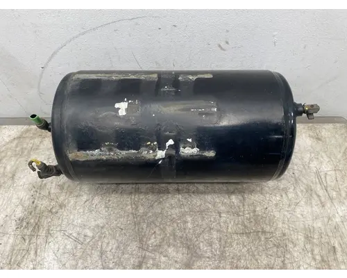 FREIGHTLINER Cascadia 126 Air Tank