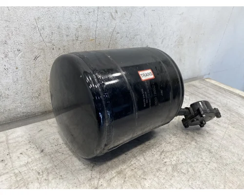 FREIGHTLINER Cascadia 126 Air Tank