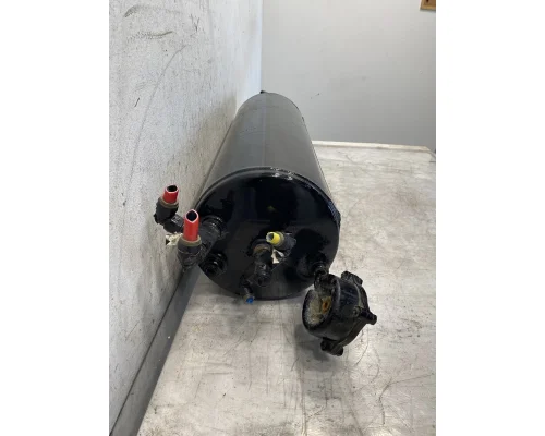 FREIGHTLINER Cascadia 126 Air Tank