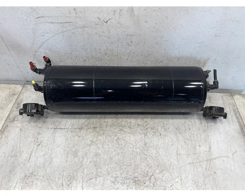 FREIGHTLINER Cascadia 126 Air Tank