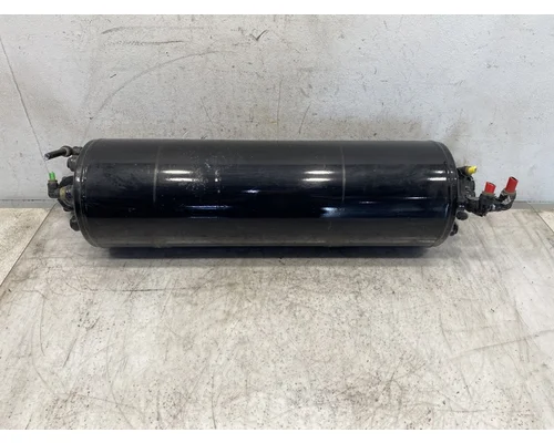 FREIGHTLINER Cascadia 126 Air Tank