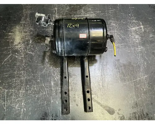 FREIGHTLINER Cascadia 126 Air Tank