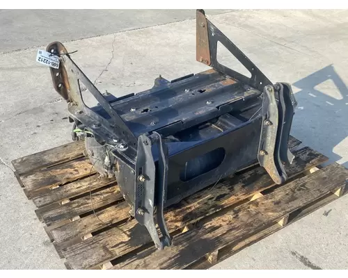 FREIGHTLINER Cascadia 126 Battery Box