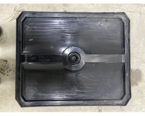 FREIGHTLINER Cascadia 126 Battery Box