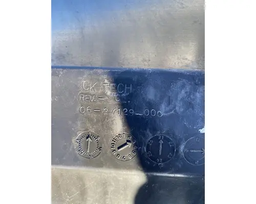 FREIGHTLINER Cascadia 126 Battery Box