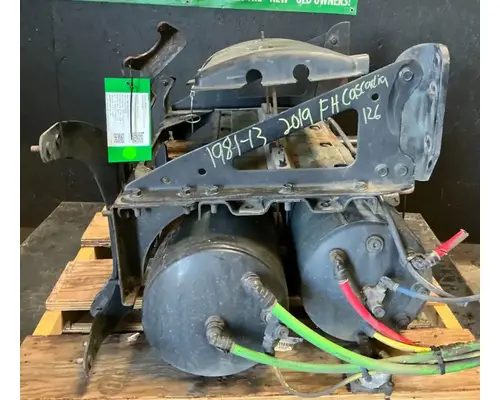 FREIGHTLINER Cascadia 126 Battery Boxes