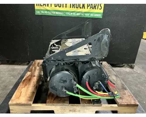 FREIGHTLINER Cascadia 126 Battery Boxes