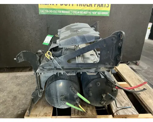 FREIGHTLINER Cascadia 126 Battery Boxes