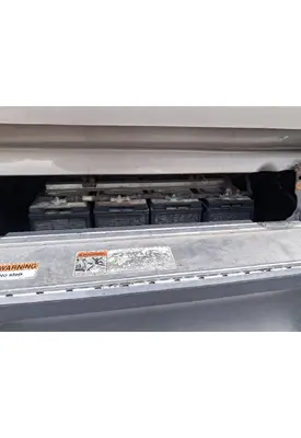 FREIGHTLINER Cascadia 126 Battery Boxes