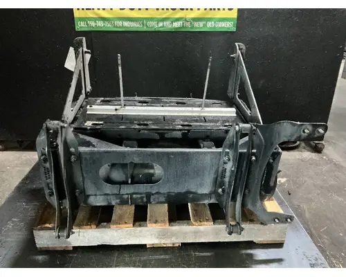 FREIGHTLINER Cascadia 126 Battery Boxes