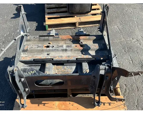 FREIGHTLINER Cascadia 126 Battery Boxes