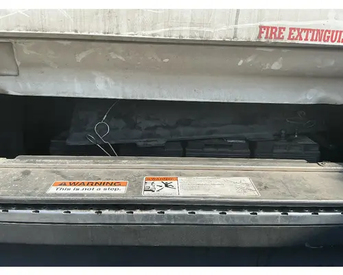 FREIGHTLINER Cascadia 126 Battery Boxes