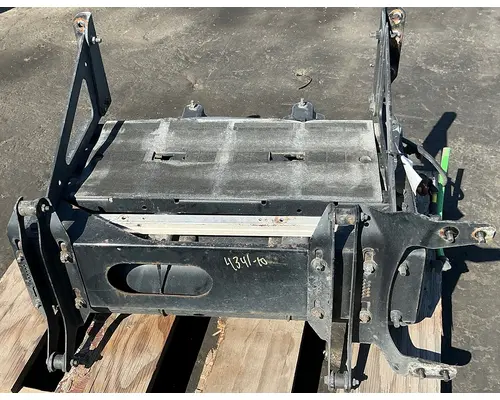 FREIGHTLINER Cascadia 126 Battery Boxes
