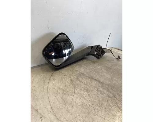 FREIGHTLINER Cascadia 126 Body Parts, Misc.