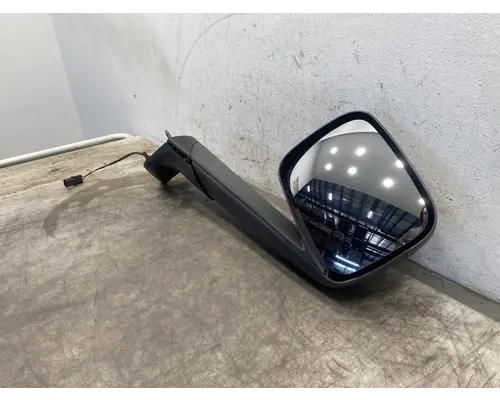 FREIGHTLINER Cascadia 126 Body Parts, Misc.