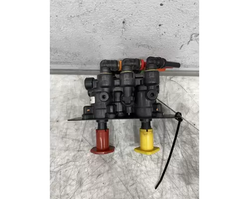 FREIGHTLINER Cascadia 126 Brake Proportioning Valve