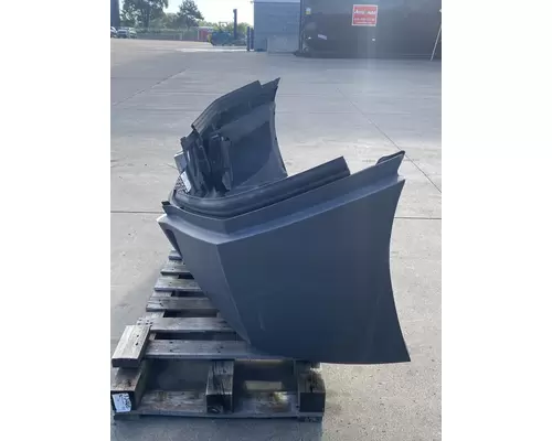 FREIGHTLINER Cascadia 126 Bumper Assembly, Front