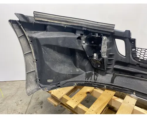 FREIGHTLINER Cascadia 126 Bumper Assembly, Front